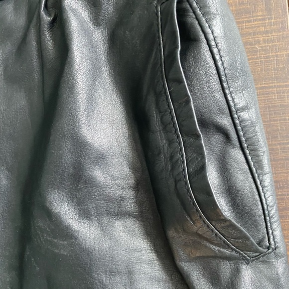 Vintage High Rise Black leather pants - Picture 7 of 9